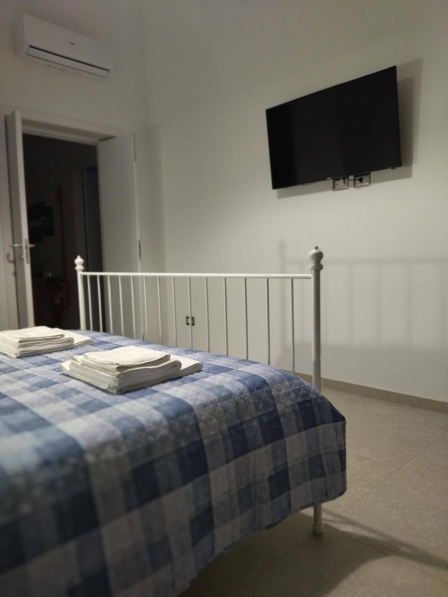 Putignani 210 Apartment Bari Bagian luar foto