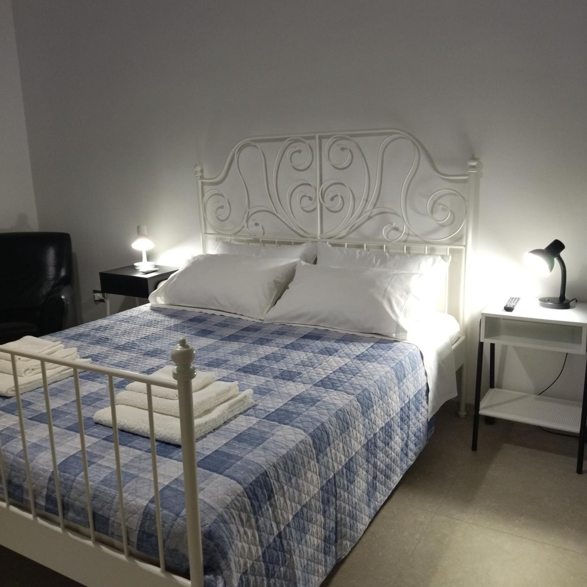 Putignani 210 Apartment Bari Bagian luar foto