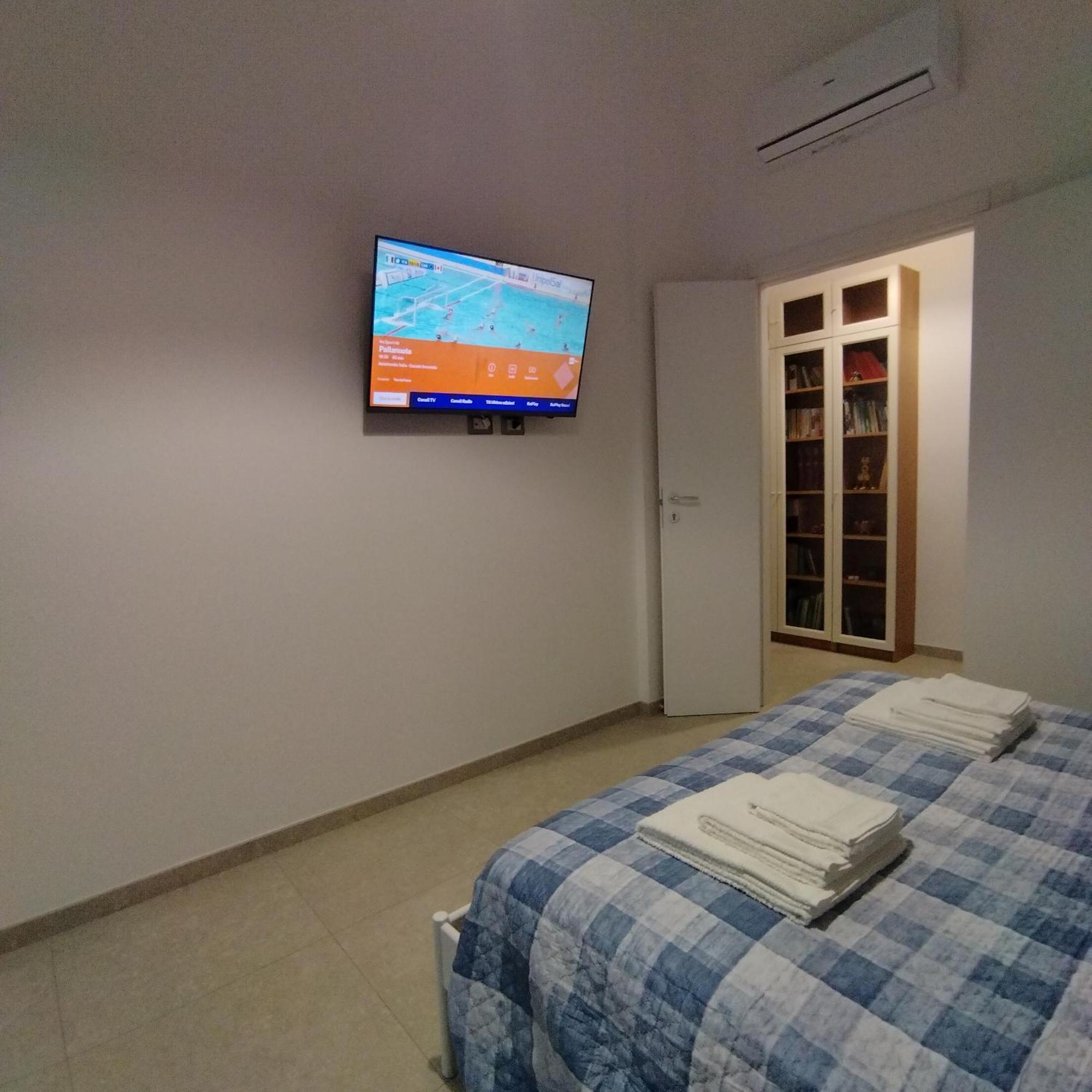 Putignani 210 Apartment Bari Bagian luar foto